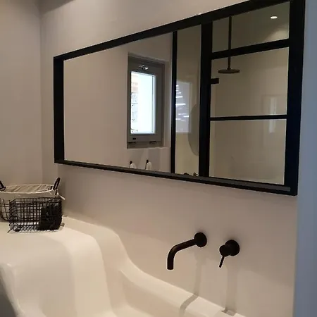 Aura Exclusive Seaview